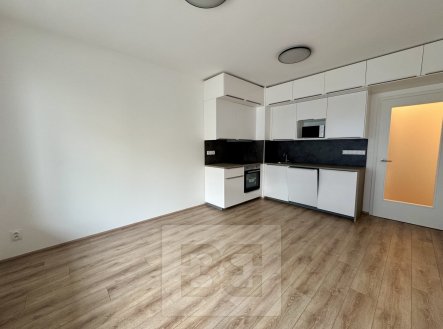 Pronájem bytu, 1+kk, 35 m² obrázek