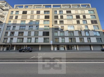 A72DFCF6-A96D-415B-88C0-FC32A8BFF0A1_1_105_c | Pronájem - malý objekt/garáž