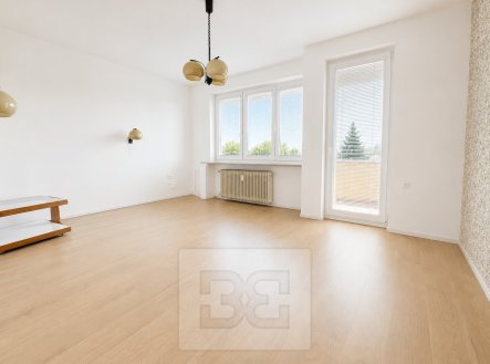 Pronájem bytu, 2+1, 60 m²