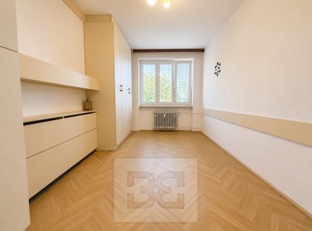 Pronájem bytu, 2+1, 60 m²
