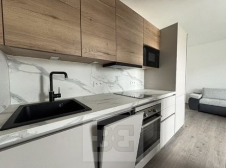 Pronájem bytu, 1+kk, 28 m² obrázek