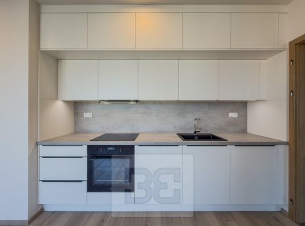Pronájem bytu, 2+kk, 45 m²