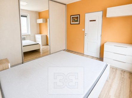 Pronájem bytu, 2+1, 56 m²
