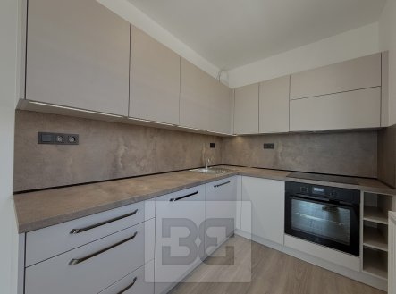 Pronájem bytu, 2+kk, 59 m²