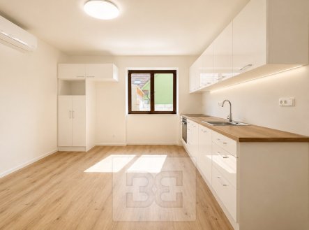 Pronájem bytu, 2+1, 65 m²