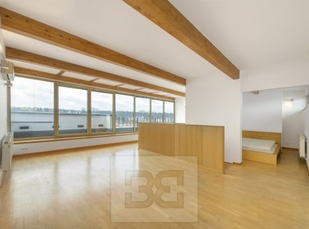 Pronájem bytu, 4+kk, 153 m²