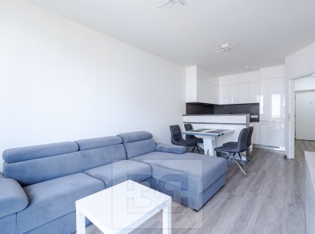 Pronájem bytu, 2+kk, 48 m²