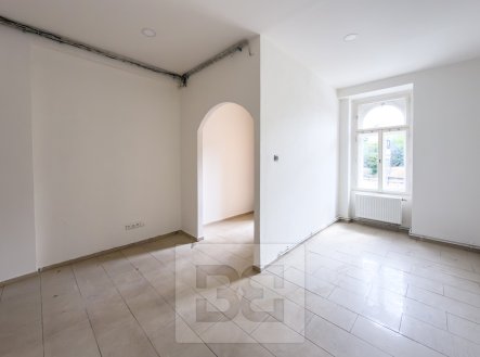 Pronájem kanceláře, 37 m²