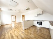 Pronájem bytu, 3+kk, 81 m²