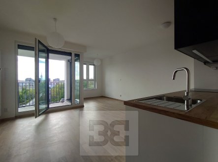 Pronájem bytu, 1+kk, 37 m²