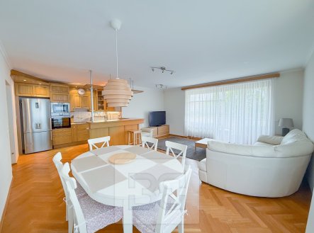 Pronájem bytu, 5+kk, 130 m²