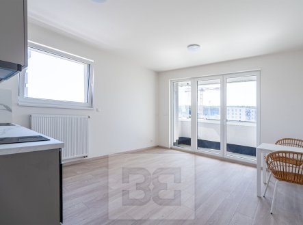 Pronájem bytu, 1+kk, 32 m²