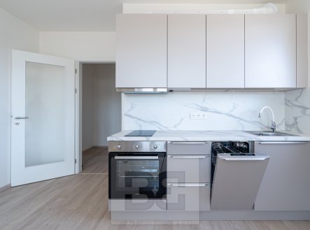 Pronájem bytu, 1+kk, 32 m²