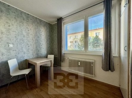 Pronájem bytu, 1+1, 38 m²