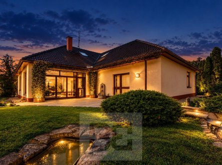 Prodej domu/vily, 262 m²