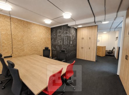 Pronájem kanceláře, 118 m²
