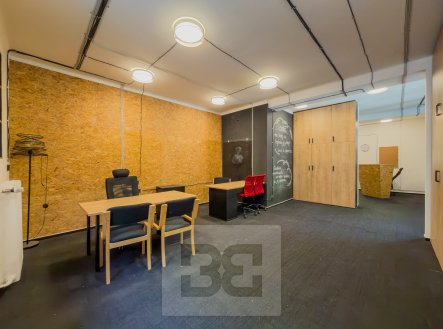 Pronájem kanceláře, 118 m²