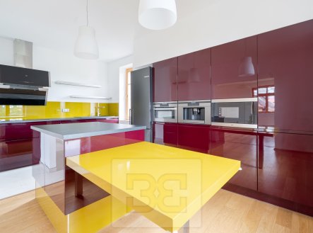 Pronájem bytu, 2+1, 90 m²