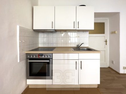 Pronájem bytu, 1+kk, 28 m²