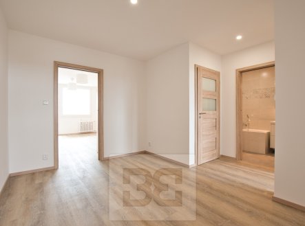 Pronájem bytu, 3+kk, 76 m²