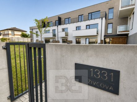 Pronájem bytu, 2+kk, 59 m²