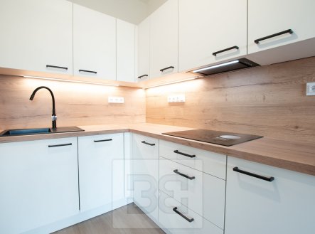 Pronájem bytu, 2+kk, 59 m²