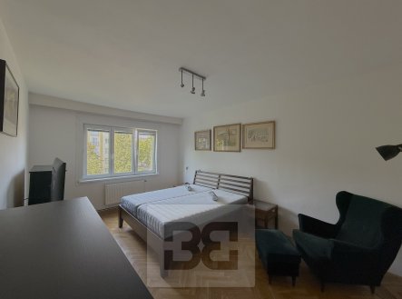 Pronájem bytu, 2+1, 67 m²