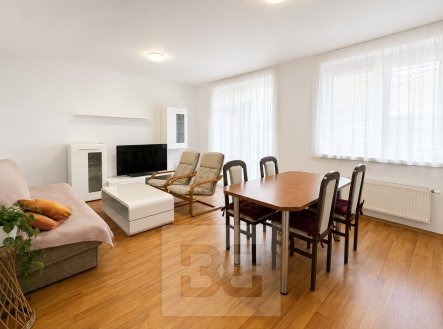 Pronájem bytu, 3+kk, 90 m²