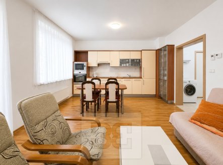 Pronájem bytu, 3+kk, 90 m²