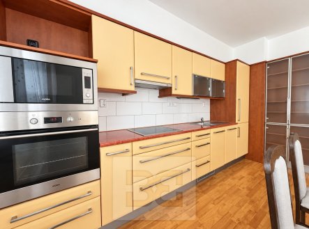 Pronájem bytu, 3+kk, 90 m²