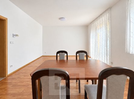 Pronájem bytu, 3+kk, 90 m²