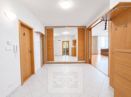 Pronájem bytu, 3+kk, 100 m²