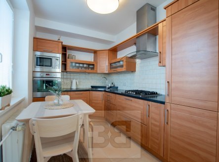 Pronájem bytu, 2+kk, 52 m²