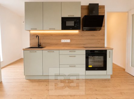 Pronájem bytu, 1+kk, 40 m²