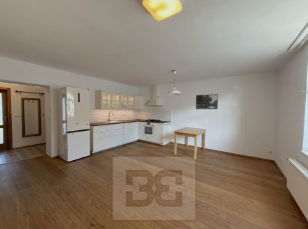 Pronájem bytu, 3+kk, 70 m²