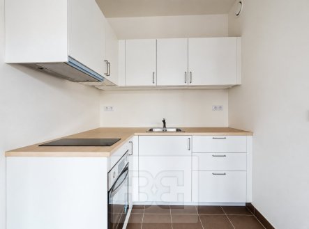 Pronájem bytu, 1+kk, 32 m²