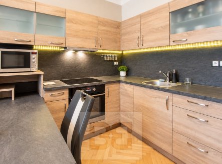 Pronájem bytu, 3+kk, 52 m²