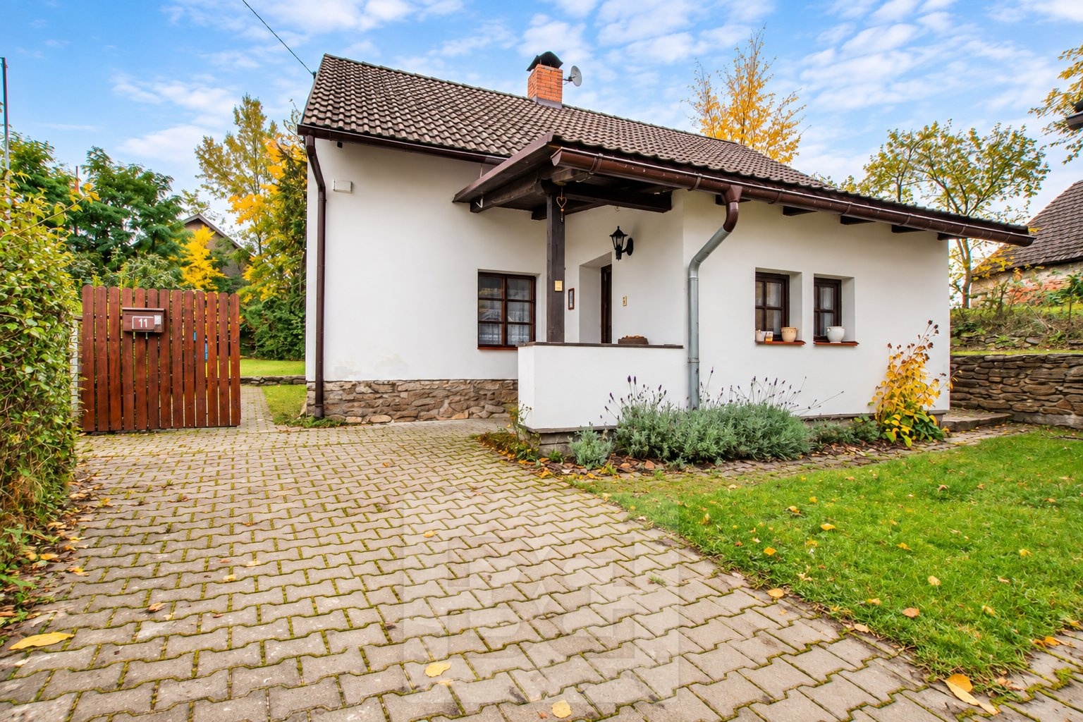 Dům