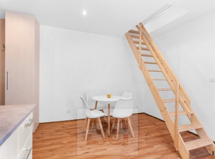 Pronájem bytu, 2+kk, 40 m²