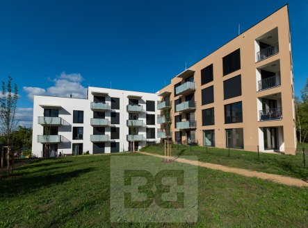 Pronájem bytu, 1+kk, 37 m²