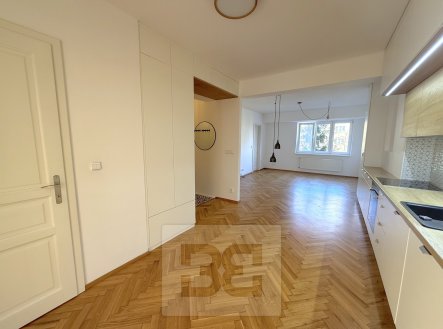 Pronájem bytu, 3+kk, 72 m²