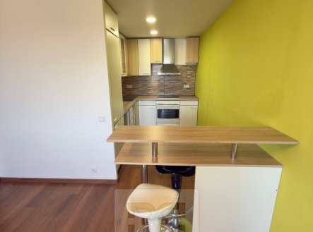 Pronájem bytu, 3+kk, 68 m²