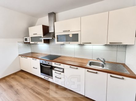 Pronájem bytu, 4+1, 99 m²
