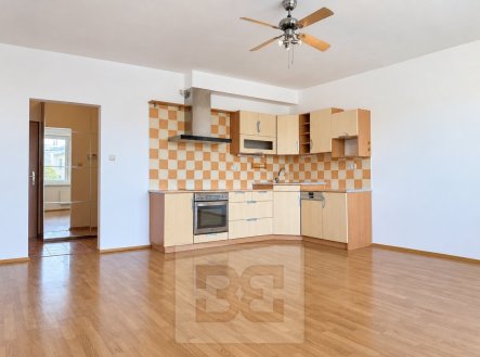 Pronájem bytu, 1+kk, 39 m²