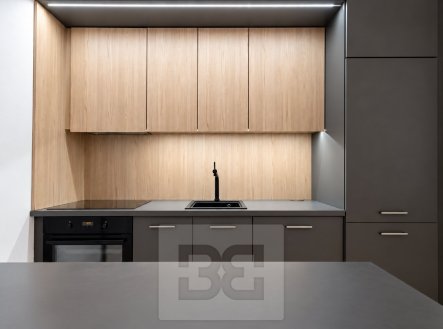 Pronájem bytu, 2+kk, 65 m²