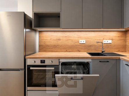 Pronájem bytu, 2+kk, 55 m²