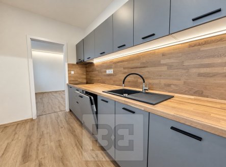 Pronájem bytu, 3+1, 75 m²