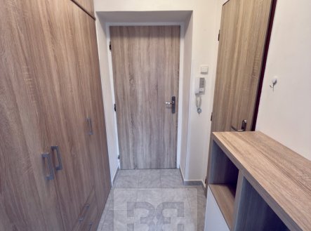 Pronájem bytu, 1+1, 32 m²
