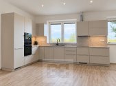 Pronájem domu/vily, 130 m²