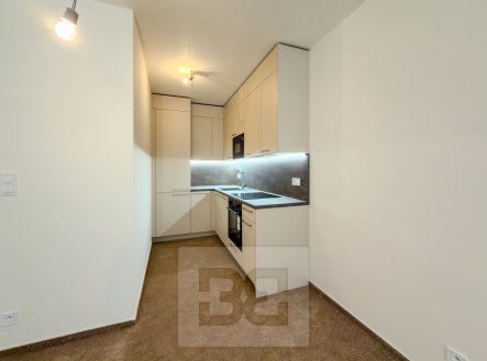 Pronájem bytu, 2+kk, 65 m²